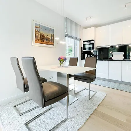 Strandlaeufer Timmendorfer Strand